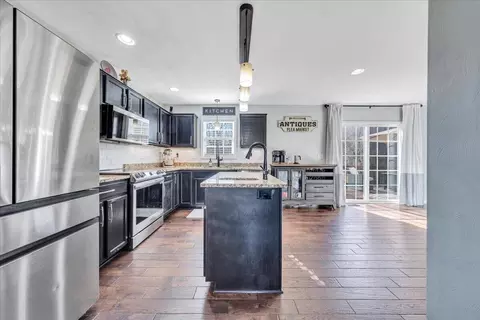 Kitchen - 2000 Tula Dr, Salem, VA 24153 photo 1 of 5