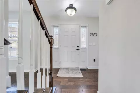 Entry Way - 2000 Tula Dr, Salem, VA 24153 photo 2 of 9