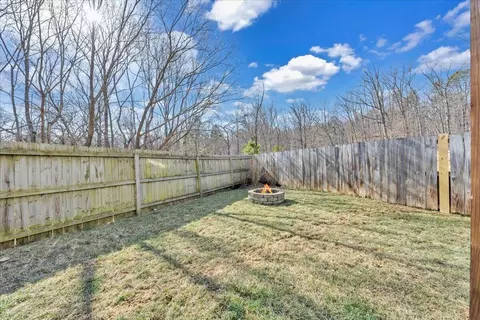 Exterior - 2000 Tula Dr, Salem, VA 24153 photo 7 of 12