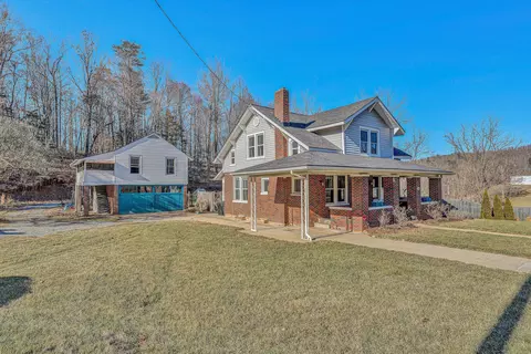 7825 Franklin Rd, Boones Mill, VA 24065