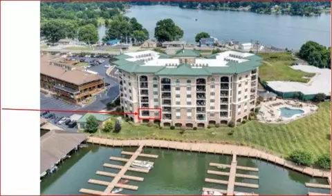100 Bridgewater Pointe Pl #103, Moneta, VA 24121