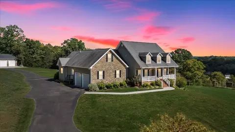 140 Fox Run Rd, Boones Mill, VA 24065