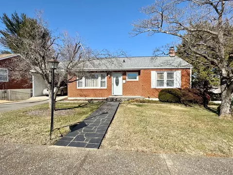 302 Trinkle Ave NE, Roanoke, VA 24012 photo 2