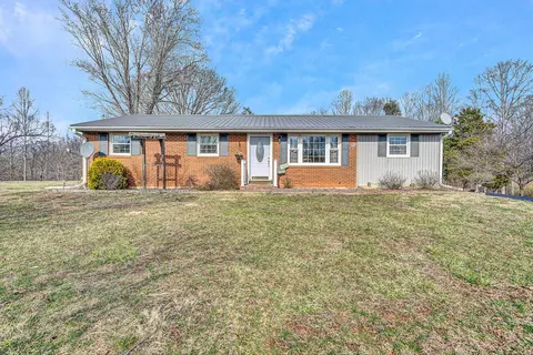 3038 Eton Rd, Hardy, VA 24101