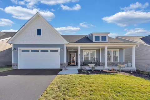 2149 Kings Walk Dr NE, Roanoke, VA 24012