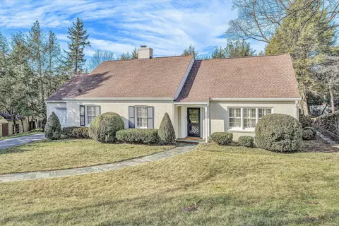 3279 Allendale St SW, Roanoke, VA 24014