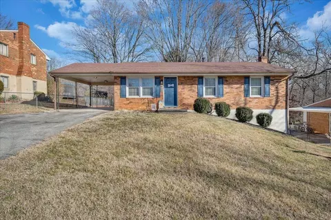 611 Mcgeorge Dr, Vinton, VA 24179