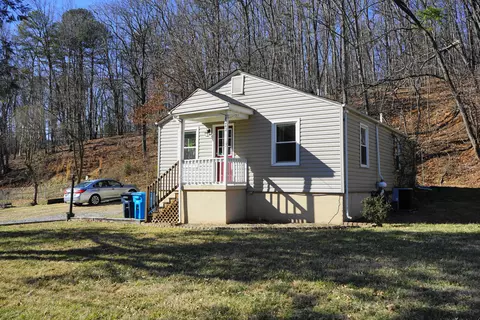 4242 Southern Hills Dr SW, Roanoke, VA 24014