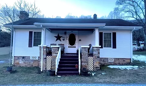 497 Greyledge Rd, Buchanan, VA 24066