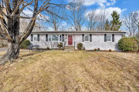 4111 Chesterton St SW, Roanoke, VA 24018