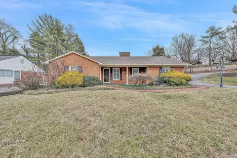 2204 Brambleton Ave SW, Roanoke, VA 24015