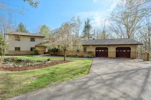4074 Pearman Rd, Blacksburg, VA 24060