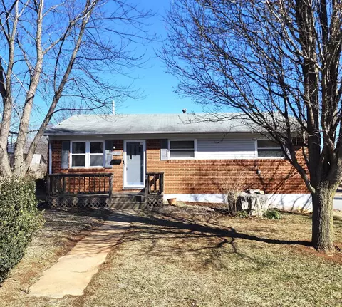 1401 Filson St, Salem, VA 24153