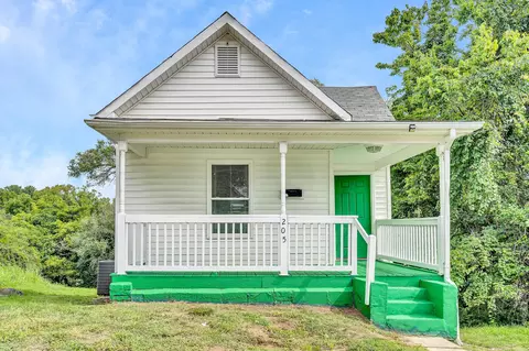 205 Patton Ave NW, Roanoke, VA 24016