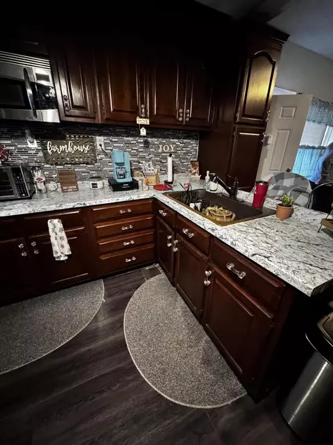 Kitchen - 252 Cherry Tree Btm, Buchanan, VA 24066 photo 3 of 5