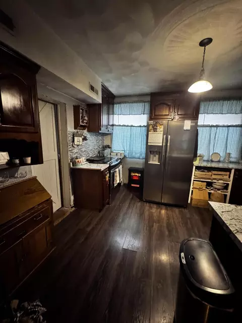 Kitchen - 252 Cherry Tree Btm, Buchanan, VA 24066 photo 5 of 5