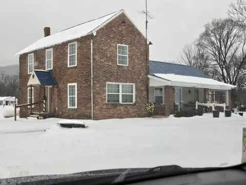252 Cherry Tree Btm, Buchanan, VA 24066