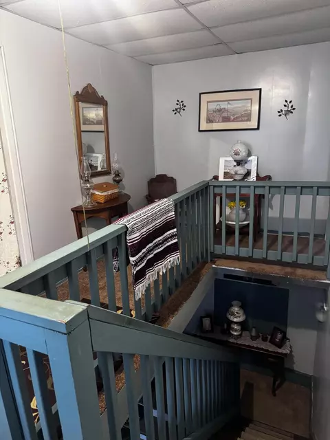 Entry Way - 252 Cherry Tree Btm, Buchanan, VA 24066 photo 2 of 2