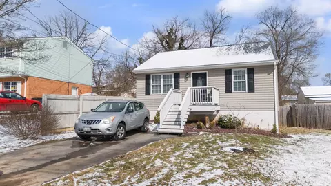 1611 18th St NE, Roanoke, VA 24012