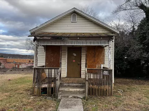 3103 Shenandoah Valley Ave NE, Roanoke, VA 24012