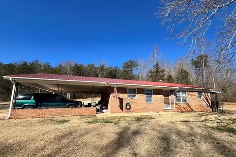67 Shelton Cir, Stuart, VA 24171