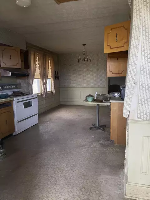 Kitchen - 1345 Stone Mill Rd, Hurt, VA 24563 photo 9 of 9