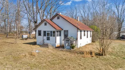 Exterior - 1345 Stone Mill Rd, Hurt, VA 24563 photo 17 of 25
