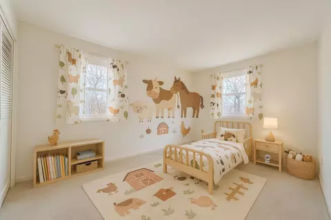 Bedroom - 1345 Stone Mill Rd, Hurt, VA 24563 photo 3 of 8