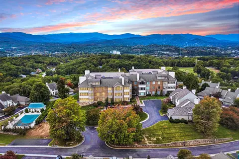 5028 Hunting Hills Sq #5028, Roanoke, VA 24018