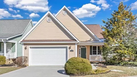 719 S Battery Dr, Roanoke, VA 24019