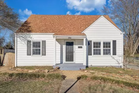2461 Maiden Ln SW, Roanoke, VA 24015