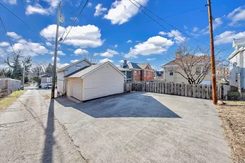 Exterior - 1348 Maple Ave SW, Roanoke, VA 24016 photo 13 of 16