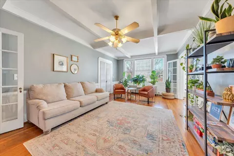 Living - 1348 Maple Ave SW, Roanoke, VA 24016 photo 2 of 4