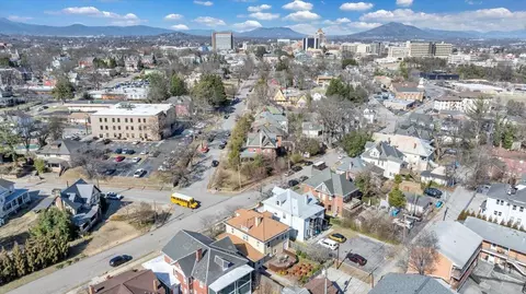 View/Area - 1348 Maple Ave SW, Roanoke, VA 24016 photo 10 of 13