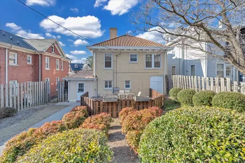 Exterior - 1348 Maple Ave SW, Roanoke, VA 24016 photo 11 of 16