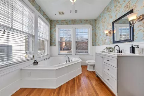 Bath - 1348 Maple Ave SW, Roanoke, VA 24016 photo 7 of 7