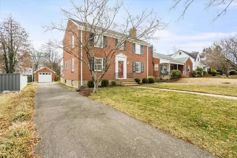 1816 Blenheim Rd SW, Roanoke, VA 24015