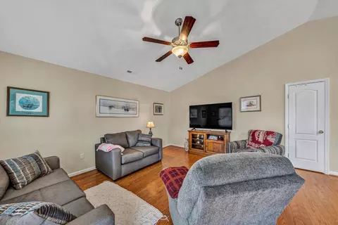 332 E Augusta Ave, Vinton, VA 24179 photo 7
