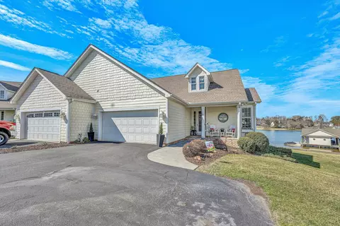58 Brooke Dr, Union Hall, VA 24176