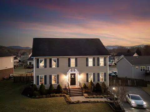 636 Castleridge Rd, Vinton, VA 24179