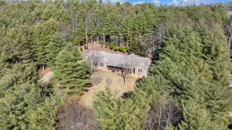 181 Borderline Rd NW, Willis, VA 24380