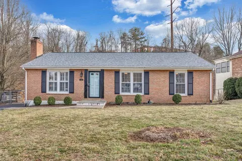 3628 Janney Ln, Roanoke, VA 24018