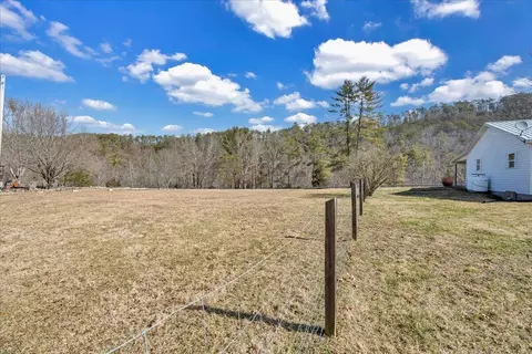 Exterior - 5707 Bens Run Rd, Covington, VA 24426 photo 6 of 15