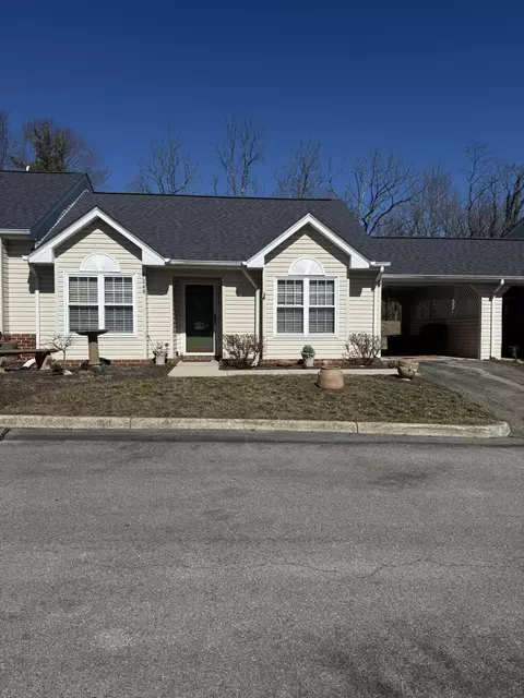 7248 Cherry Blossom Cir, Roanoke, VA 24019
