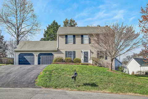 4807 Lange Ln, Roanoke, VA 24018