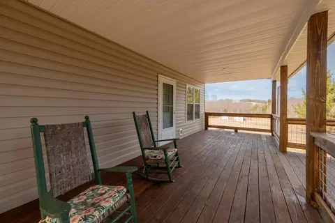 2448 Kyle Weeks Rd SW, Willis, VA 24380 photo 7