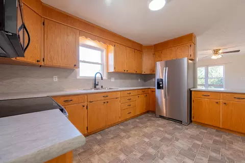 2448 Kyle Weeks Rd SW, Willis, VA 24380 photo 18