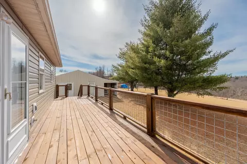 2448 Kyle Weeks Rd SW, Willis, VA 24380 photo 59