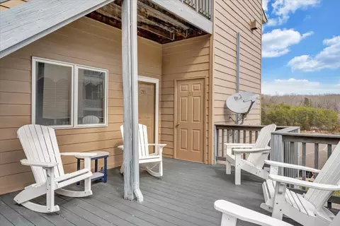 1055 Mariners Way #20, Huddleston, VA 24104