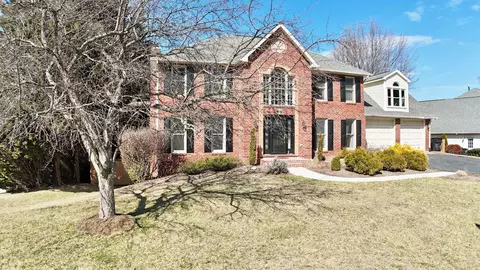 2167 Stone Mill Dr, Salem, VA 24153